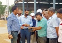 खरीद प्रक्रिया में गड़बड़ी बर्दाश्त नहीं की जाएगी : एसडीएम पुलकित मल्होत्रा