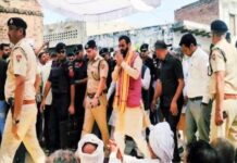 रोहतक आत्महत्या मामला: CM सैनी ने संदीप लाठर के परिजनों से की मुलाकात, परिवार अब भी पोस्टमॉर्टम को लेकर अड़ा