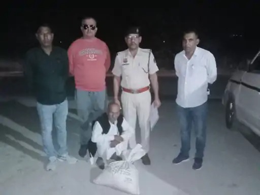 नशा तस्कर गिरफ्तार नशा तस्कर गिरफ्तार