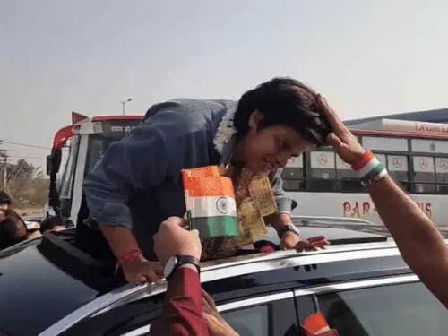 शेफाली वर्मा का स्वागत शेफाली वर्मा का स्वागत