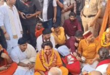 बागेश्वर धाम वाले धीरेंद्र शास्त्री की यात्रा हरियाणा में, फरीदाबाद में केंद्रीय मंत्री खट्टर ने किया स्वागत धीरेंद्र शास्त्री की यात्रा