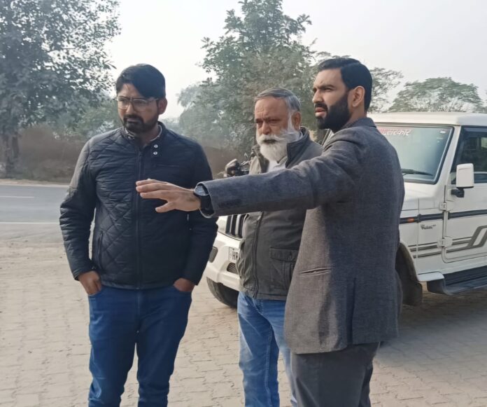 Statues Installation