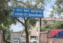 ढाबे में शराब परोसने का गैरकानूनी ठिकाना पकड़ा गया Bahadurgarh News