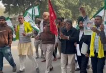 हिसार में तमिलनाडु सरकार के खिलाफ नारेबाजी: किसान नेताओं की सजा पर भड़के किसान, मांग पत्र सौंपा Tamil Nadu Government