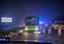 पानीपत में वॉल्वो बस की टक्कर से युवक की मौत Panipat bus collision