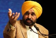 धार्मिक सर्वोच्च मंच पर राज्य प्रमुख की उपस्थिति, बयान से सियासी हलचल Akal Takht appearance