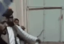 हरियाणवी कलाकार के कार्यक्रम में अजीब घटनाक्रम, मोबाइल उछालने का दृश्य वायरल live concert incident