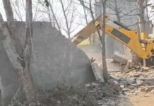अवैध निर्माण पर कड़ी कार्रवाई, बुलडोजर चला कर कॉलोनियां ध्वस्त DTP demolition