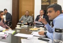 बिजली ढांचे पर सख्ती, हाईटेंशन लाइनें हटाने के निर्देश Sirsa DHBVN meeting