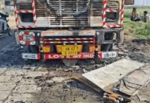 सीमा क्षेत्र में गैस वाहन धधका, बड़ा हादसा टला Haryana UP border