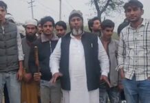 अवैध गतिविधियों के खिलाफ फूटा जनआक्रोश, कॉलोनीवासियों का विरोध illegal activities colony