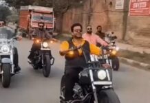 बिना सुरक्षा गियर राइड पर विवाद, मशहूर गायक को सोशल मीडिया पर आलोचना Mankirt Aulakh