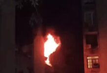 ऊंची इमारत में तकनीकी खराबी से भड़की लपटें: रात के वक्त मची अफरा-तफरी apartment fire