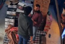मुफ्त शराब न देने पर हंगामा, सेल्समैन से मारपीट का वीडियो सामने आया Gurugram Incident
