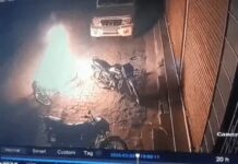 पारिवारिक विवाद ने लिया हिंसक रूप, डिलीवरी एजेंट की बाइक जलाने का मामला उजागर Delivery Boy Bike Burnt