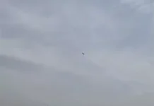 चंडीगढ़ एयर शो का दूसरा दिन: सूर्यकिरण टीम ने आसमान में बनाया ‘डायमंड-Y’, CM मान और खट्टर भी रहे मौजूद