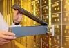 बैंक लॉकर से करोड़ों के गहने गायब bank locker theft