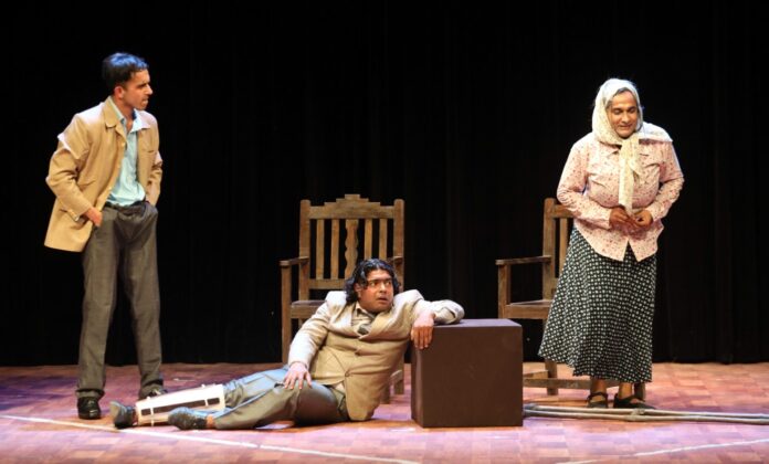 Safidon theatre festival