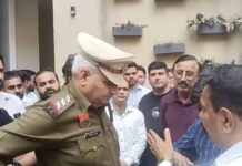 लंबे पावर कट से भड़के निवासी aridabad power cut