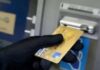 ‘मदद’ बनकर एटीएम ठग सक्रिय, कार्ड बदलकर निकाले 73 हज़ार ATM card swap