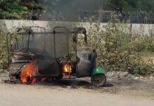 घरेलू तनाव से परेशान चालक ने खुद ही जलाया ऑटो, मौके पर मची अफरा-तफरी Faridabad news