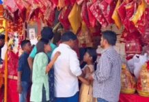 नवरात्र में आस्था का महासंगम, मंदिर में उमड़ी श्रद्धालुओं की भीड़ Sheetla Mata Mela