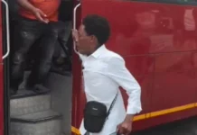 बस में ‘मोगा-लुधियाना’ बोलकर वायरल हुआ जिम्बाब्वे का छात्र, वीडियो ने जीता दिल; गोल्डन टेंपल को बताया सुकून की जगह