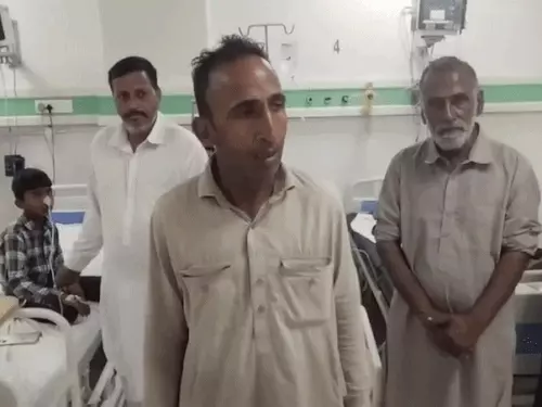 बड़ी खबर: बादाम समझकर रतनजोत के बीज खाने से 12 बच्चे बीमार — फाजिल्का में खेलते‑खेलते उल्टियां हुईं