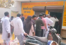 इसराना के हलवाइयों ने लकड़ियों से बनाई मिठाई: गैस संकट से जूझते कारोबारी, नए ईंधन से चल रहा काम