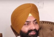 पंजाब में अफसर की मौत से मचा हड़कंप, सियासी नामों पर केस दर्ज Punjab officer suicide