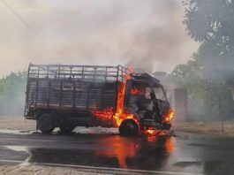 चलते कैंटर में भड़की आग, ड्राइवर ने कूदकर बचाई जान Sirsa fire incident