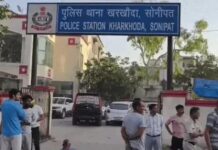 पशुओं के साथ आपत्तिजनक हरकत करने वाला व्यक्ति पकड़ा, विरोध में थाने के बाहर प्रदर्शन Sonipat crime case