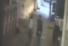 दिनदहाड़े वारदात, राहगीर को रोककर लूटा सामान knife threat