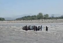 गंगा में जलस्तर बढ़ने से अफरा-तफरी, 21 लोग सुरक्षित निकाले गए Haridwar rescue