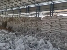 मंडी में अनाज का अंबार, उठान न होने से किसानों की बढ़ी परेशानी Kaithal mandi wheat