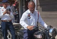 मॉडिफाइड बाइक पर सख्ती, तेज आवाज निकालने वालों पर हुई कार्रवाई Jhajjar police action