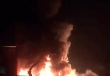 कबाड़ गोदाम में भीषण आग से मचा हड़कंप, लाखों का नुकसान scrap shop fire