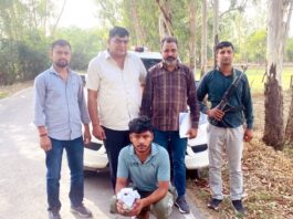 नकली भारतीय करेंसी सहित आरोपी गिरफ्तार Counterfeit Notes