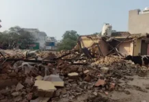 नशा तस्कर पर प्रशासन की बड़ी कार्रवाई, अवैध कब्जे पर बनी डेयरी पर चला बुलडोजर Illegal Dairy Demolished