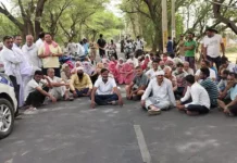 15 दिन से पानी नहीं मिलने पर भड़के ग्रामीण, गुरुग्राम में सड़क जाम कर जताया विरोध Gurugram News