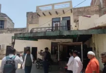 गैंगस्टर पर प्रशासन की बड़ी कार्रवाई, अवैध निर्माण किया ध्वस्त Bulldozer Action