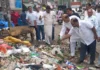 कूड़े के ढेर पर गुलाब रख जताया विरोध, सफाई व्यवस्था पर कांग्रेस ने घेरा प्रशासन Congress Protest