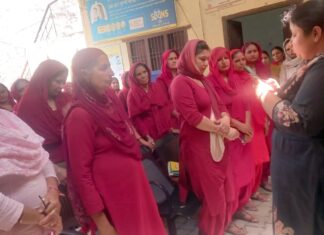 हाट में कन्या भ्रूण हत्या को लेकर निकाली जागरूकता रैली Beti Bachao Beti Padhao