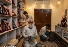 ज्वेलरी शॉप पर हाथ साफ, कीमती धातुएं लेकर फरार आरोपी jewellery shop robbery
