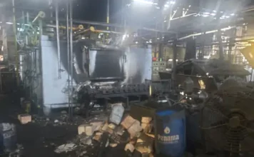 ऑटो कंपनी में अचानक भड़की आग, समय रहते टला बड़ा हादसा Industrial Fire