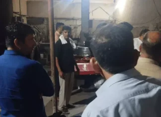 प्रदूषण पर सख्ती, जांच टीम की कार्रवाई में फैक्ट्रियों में मिली अनियमितताएं Rewari Factory Raid