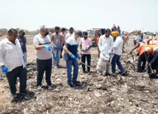 डंपिंग ग्राउंड पर चला सफाई अभियान, अधिकारियों ने संभाली कमान Dumping ground cleaning