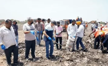 डंपिंग ग्राउंड पर चला सफाई अभियान, अधिकारियों ने संभाली कमान Dumping ground cleaning