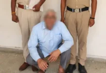 अवैध क्लीनिक पर कार्रवाई, गर्भपात कराने के आरोप में फर्जी डॉक्टर काबू Fake Doctor Arrested