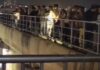 मेट्रो सेवा ठप होने से अफरा-तफरी, अंधेरे में ट्रैक के सहारे निकले यात्री Gurugram Metro